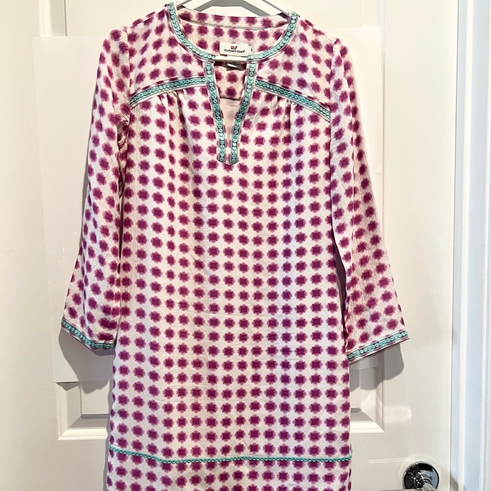 SOLD! EUC! Vineyard Vines ‘Cowrie’ Dress- 100% Silk Dress w/ Lining.
